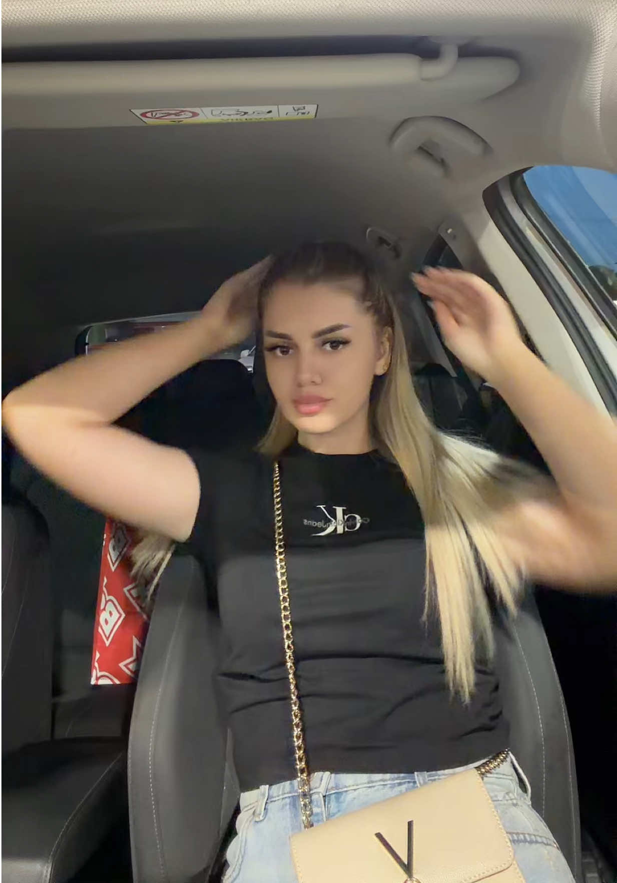 @Sonia Tecșilă