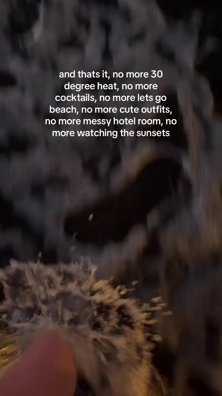 @𝓼𝓸𝓹𝓱 🦋