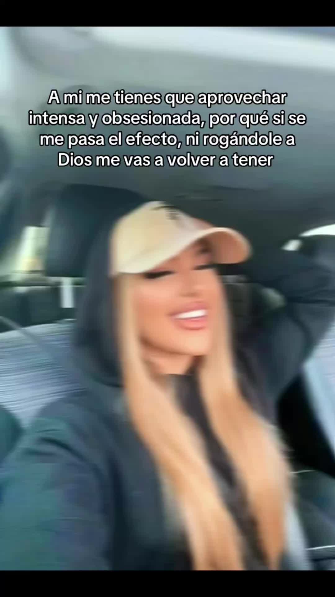 @Carol_laZafiro