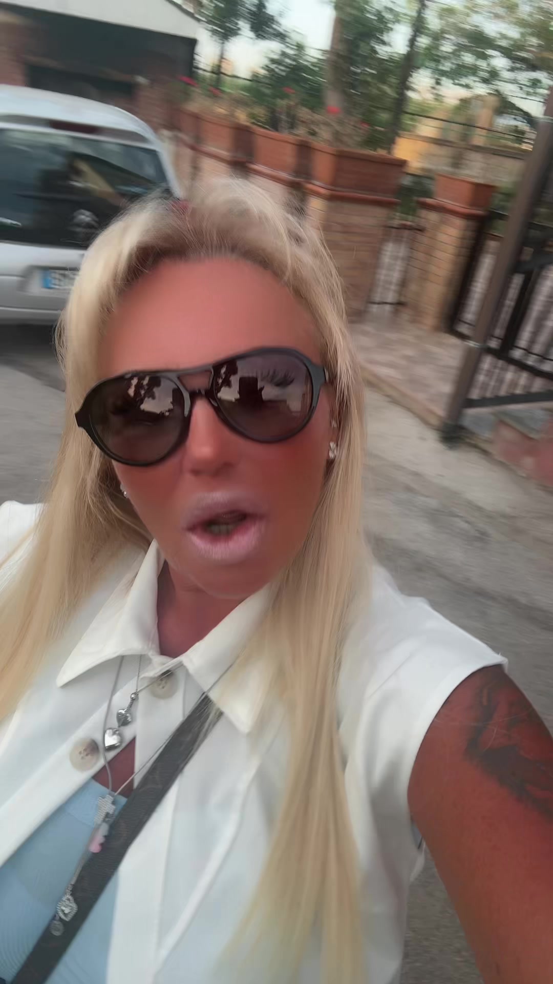 @Angela