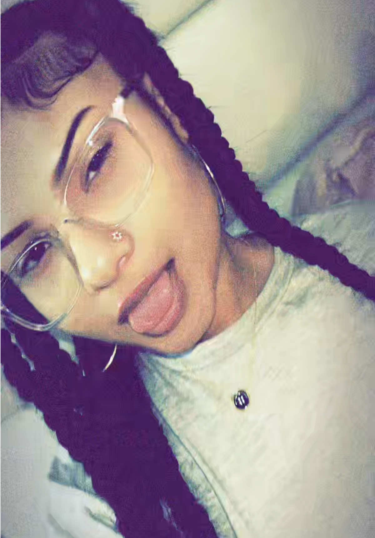 @⃟