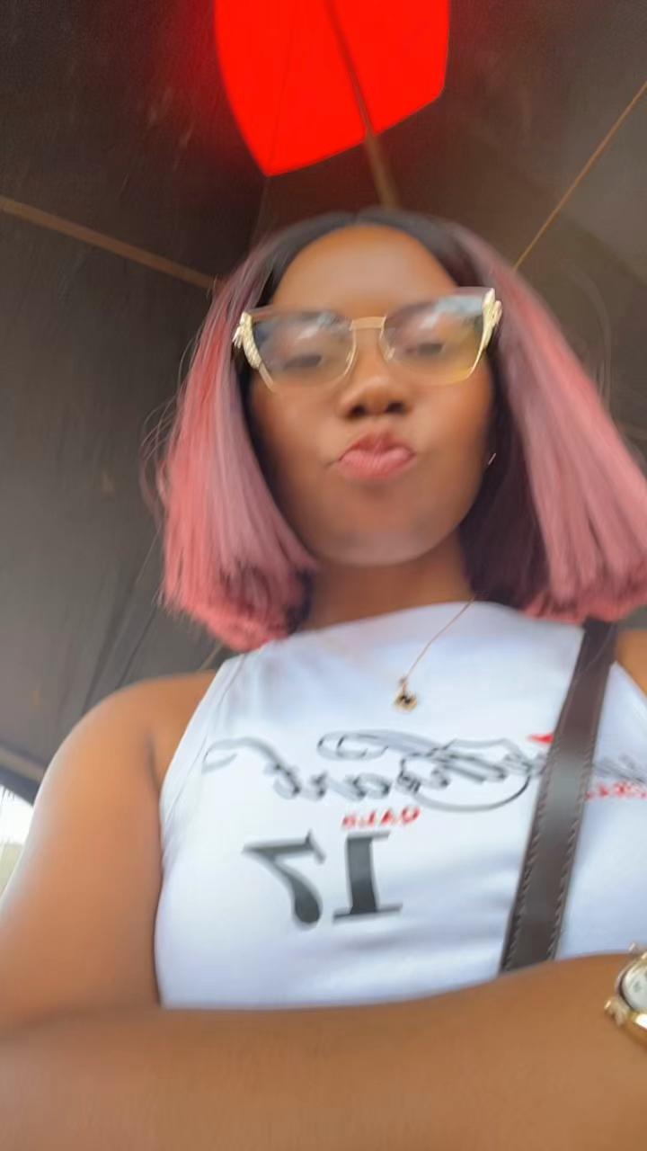 @Akua papabi302
