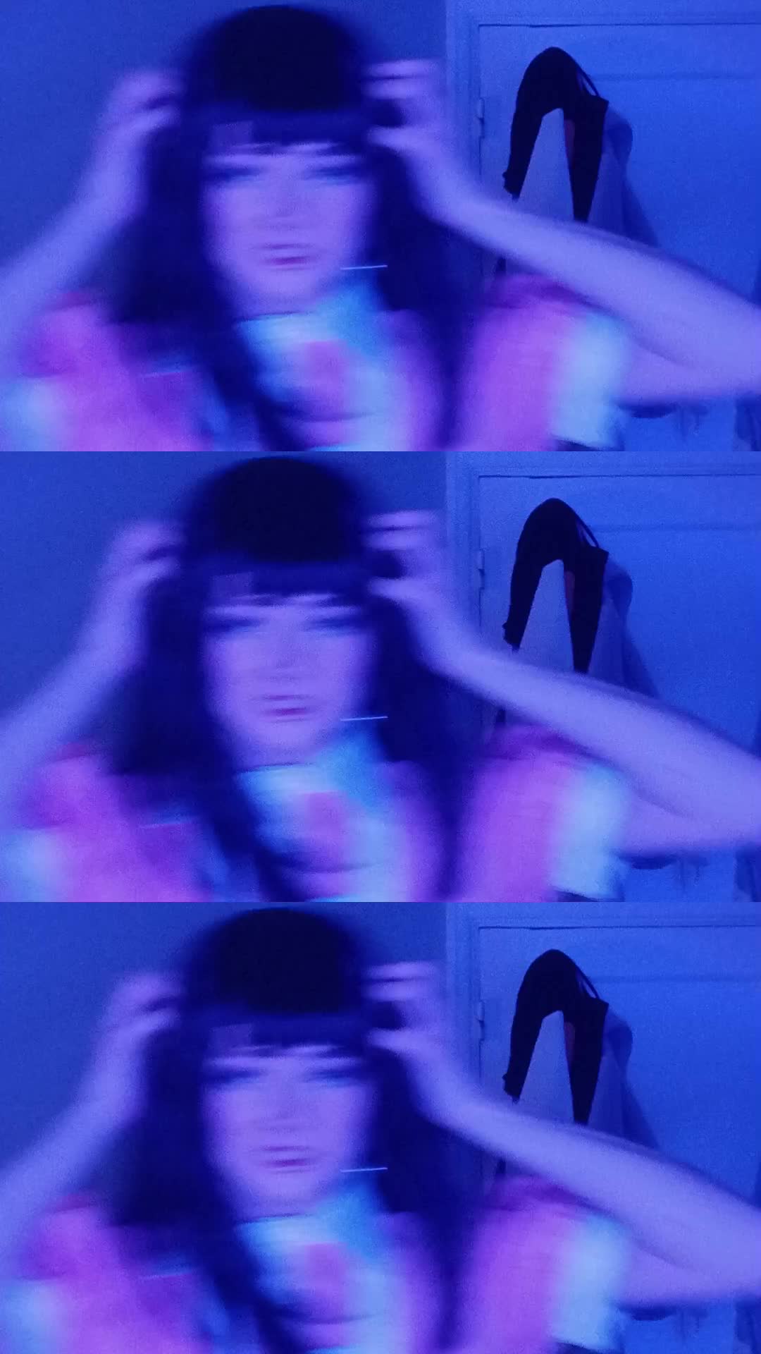 @gaptoothed_cozplayer>:3