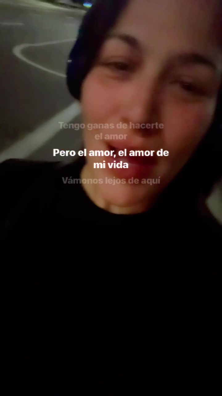 @nicoledimolina