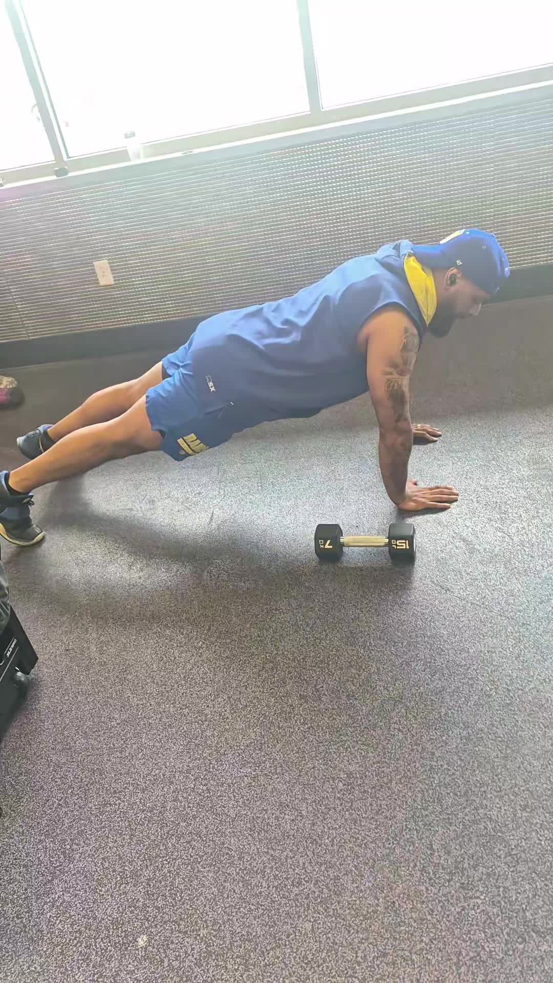 @DeeFitness 😤💪🏾💪🏾