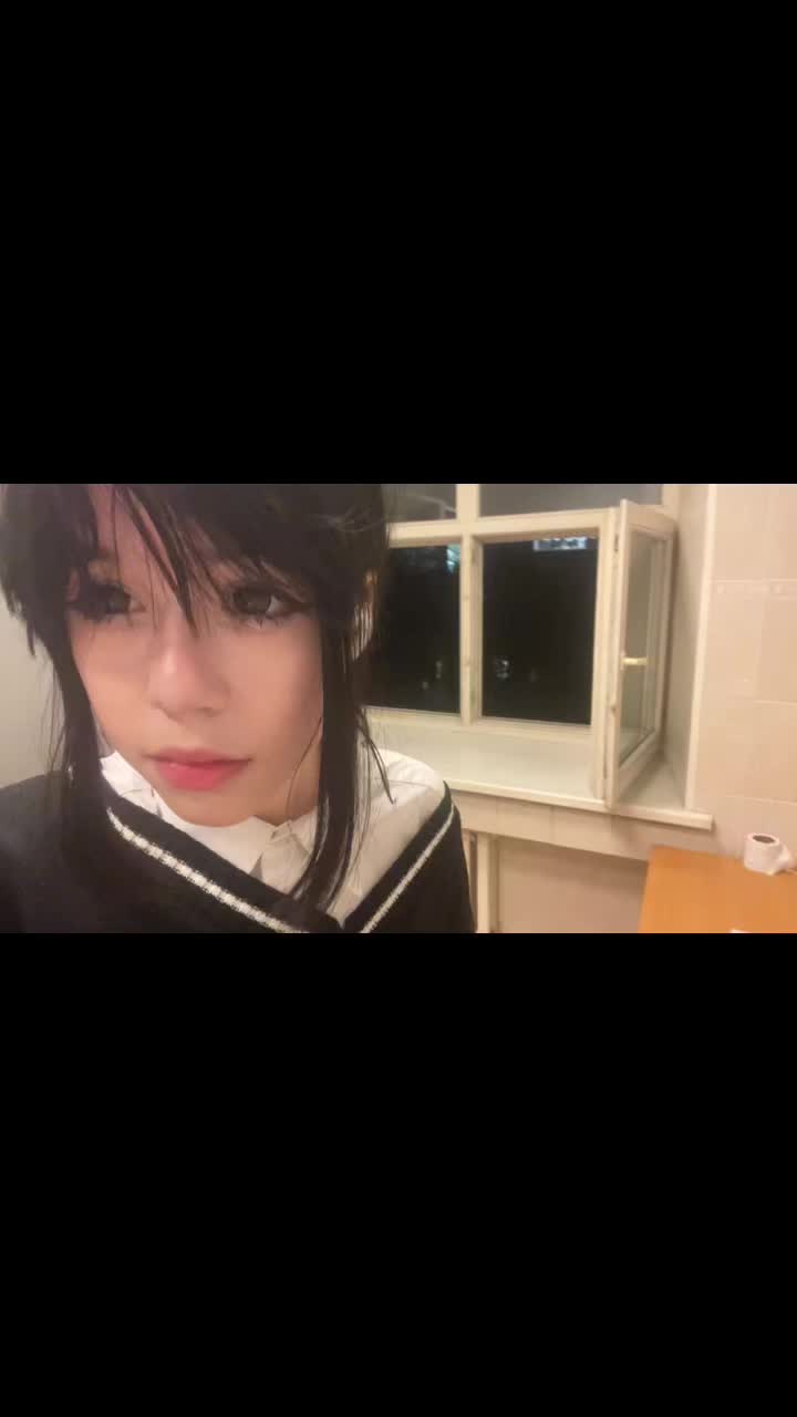 @Y0RU