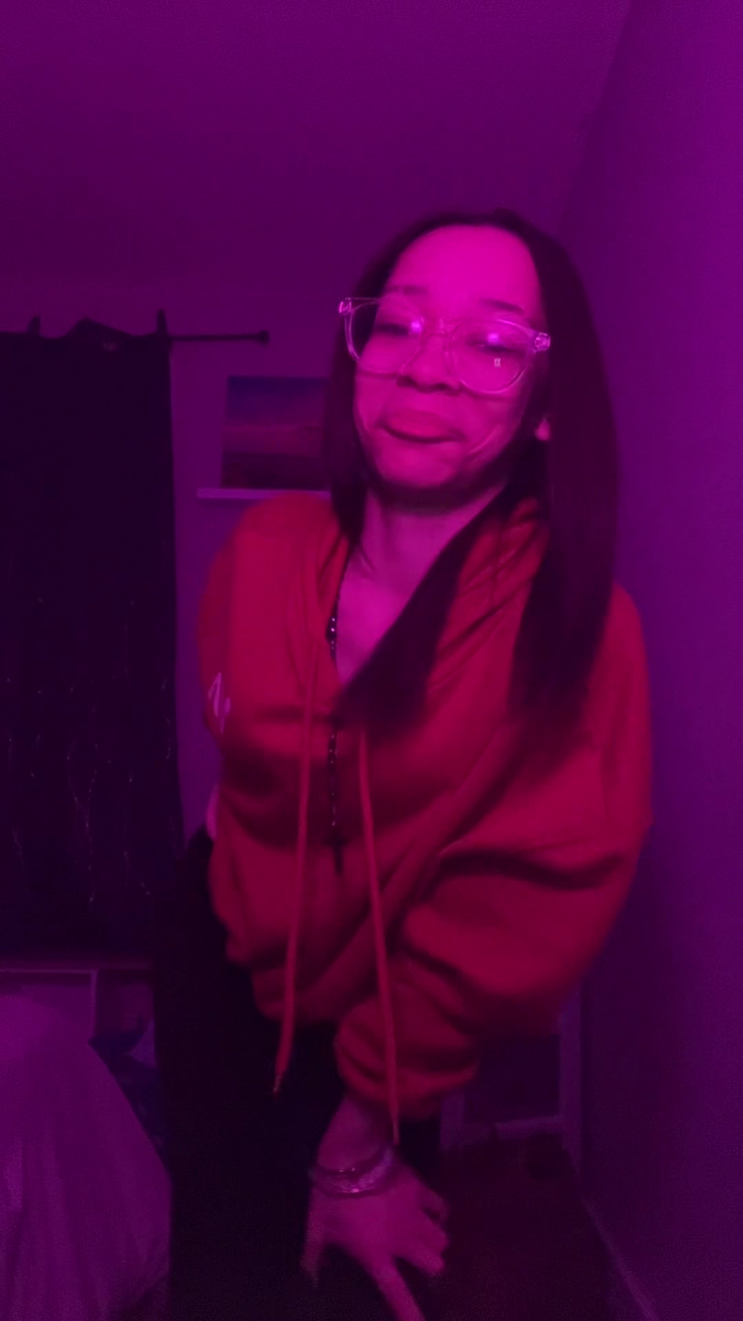 @👀