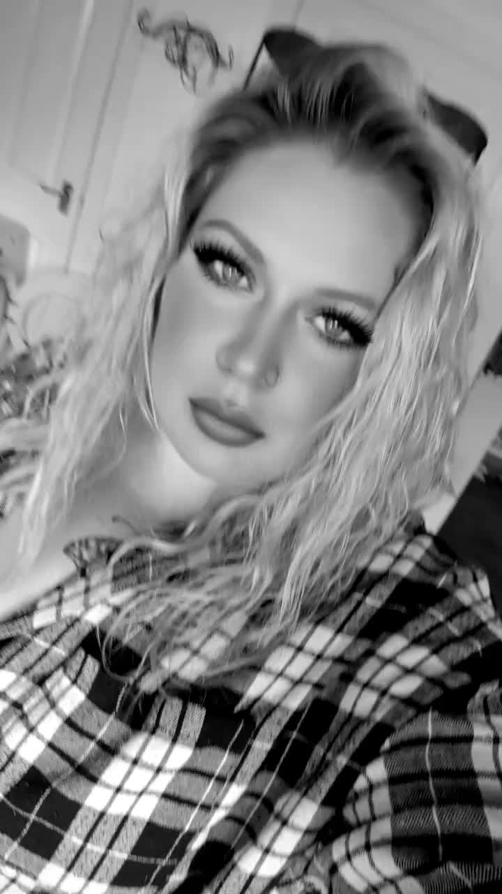 @bethknox098
