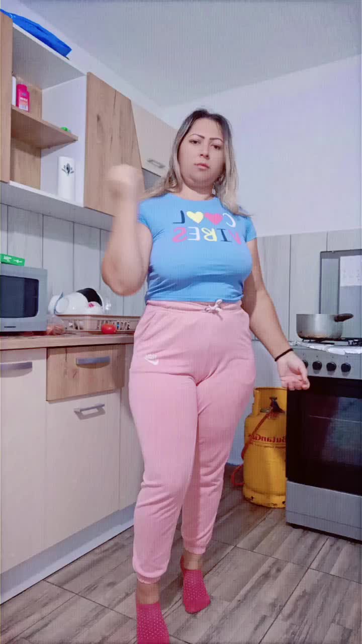 @Claudya Szilagyi