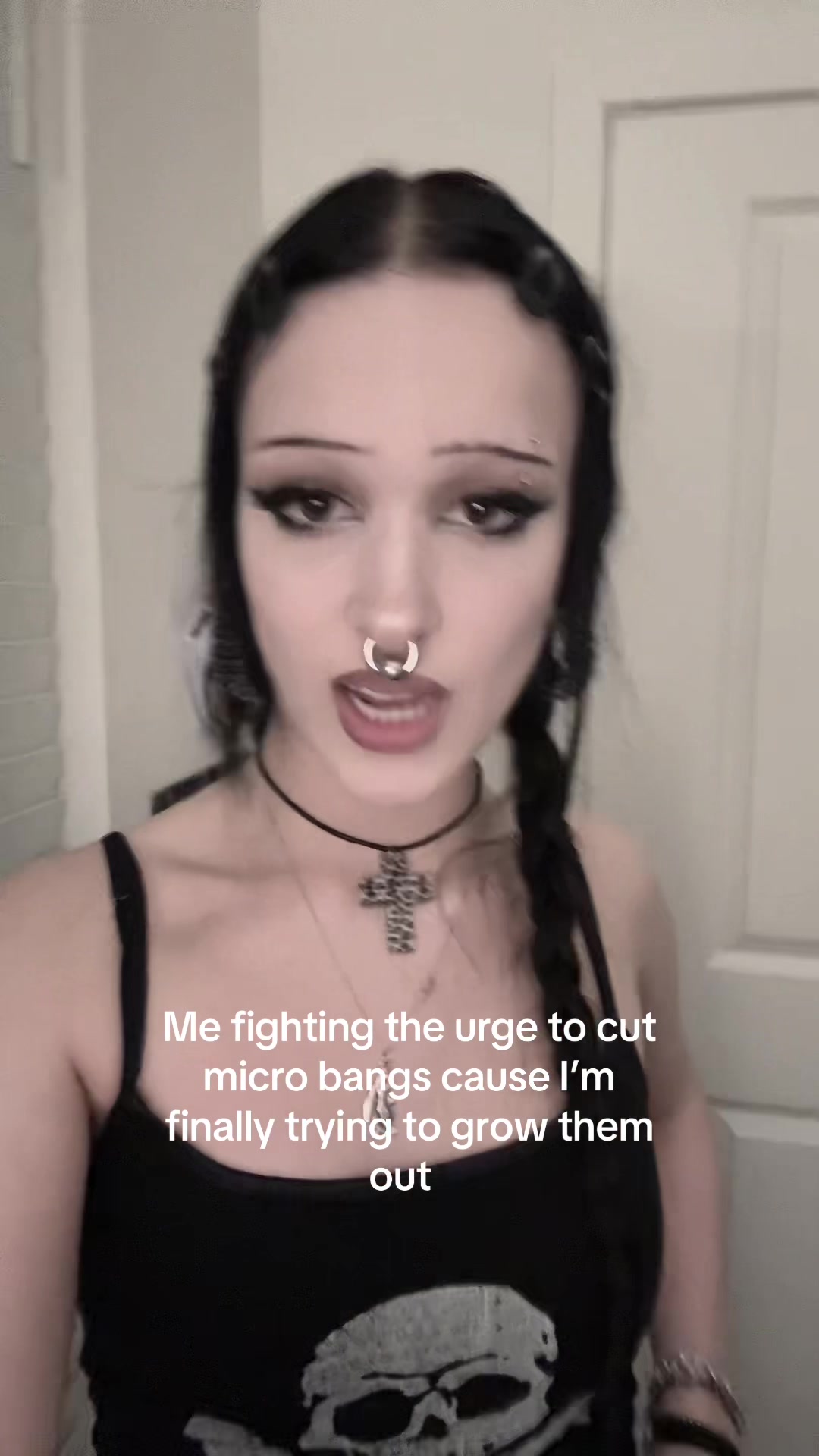 @av ♫⃠