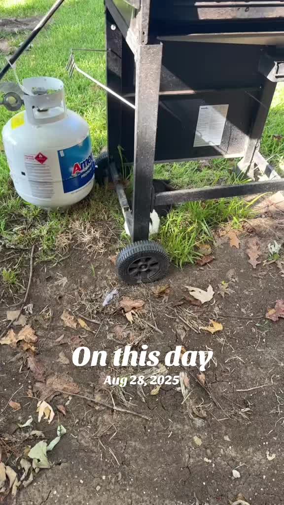 @Chrisdeza08