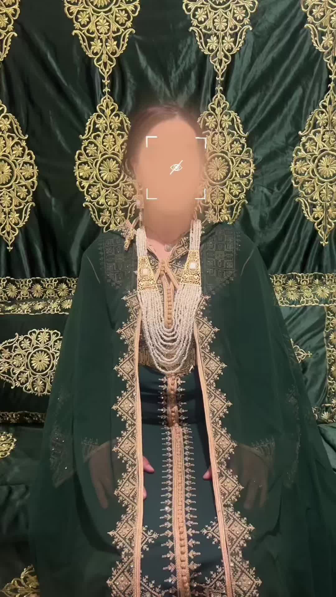 @Hennaart.28