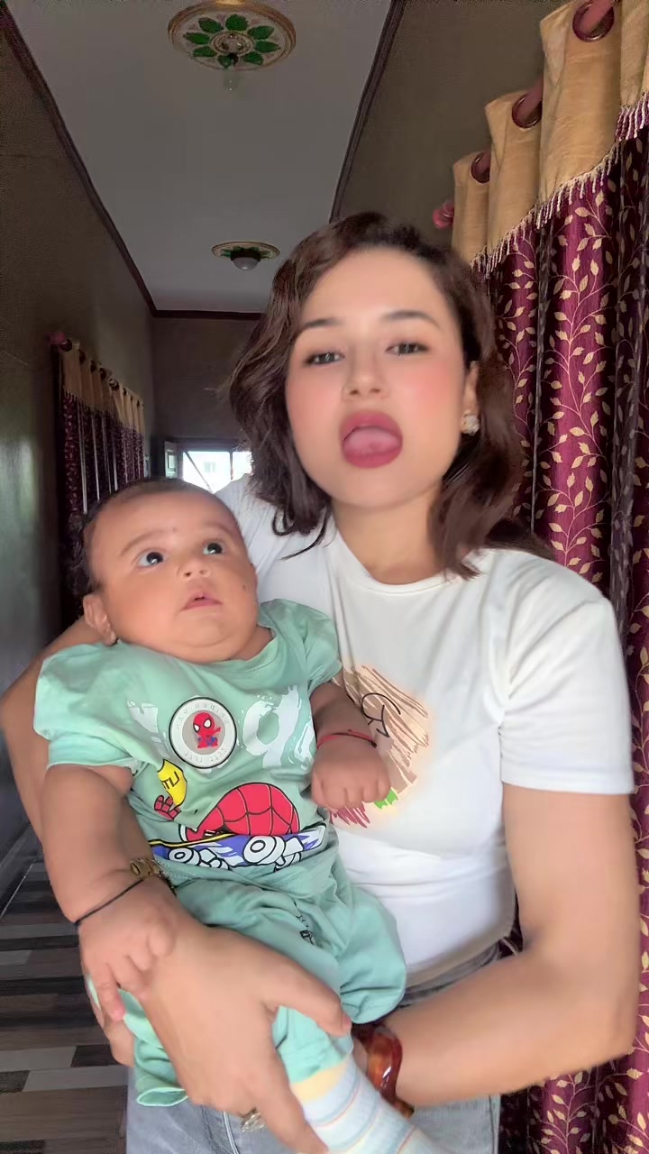 @reetu_thakuri 🧿🦋