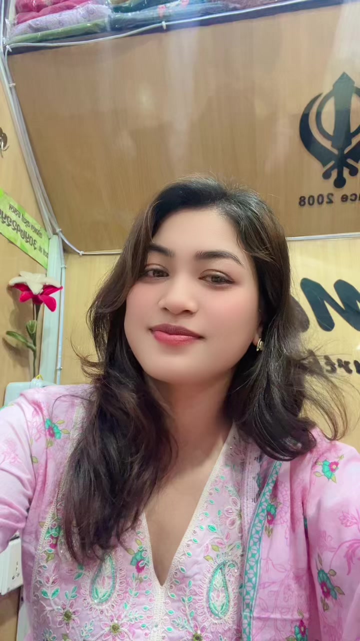 @KOMAL KURTHA PASAL