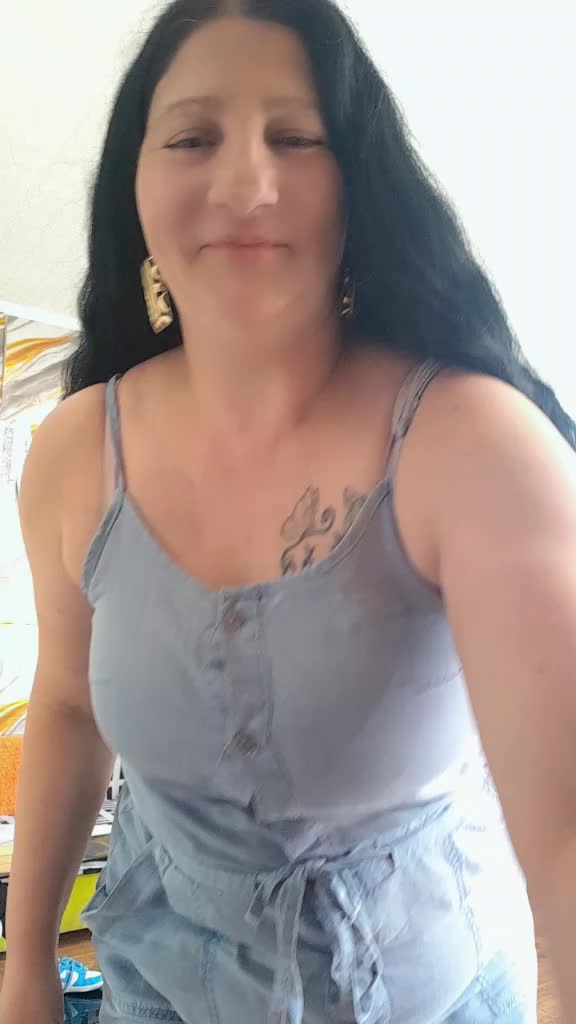 @Adela❤️💛Lowe🥰💜🧡🩵Stefan