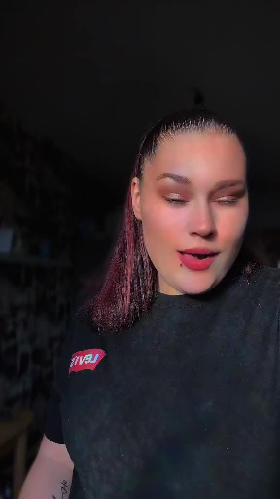 @Roservanii🌹