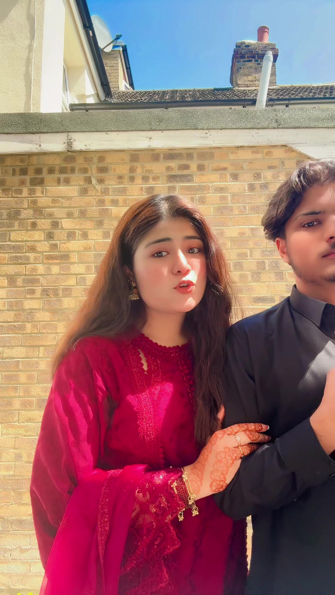 @LARAIB