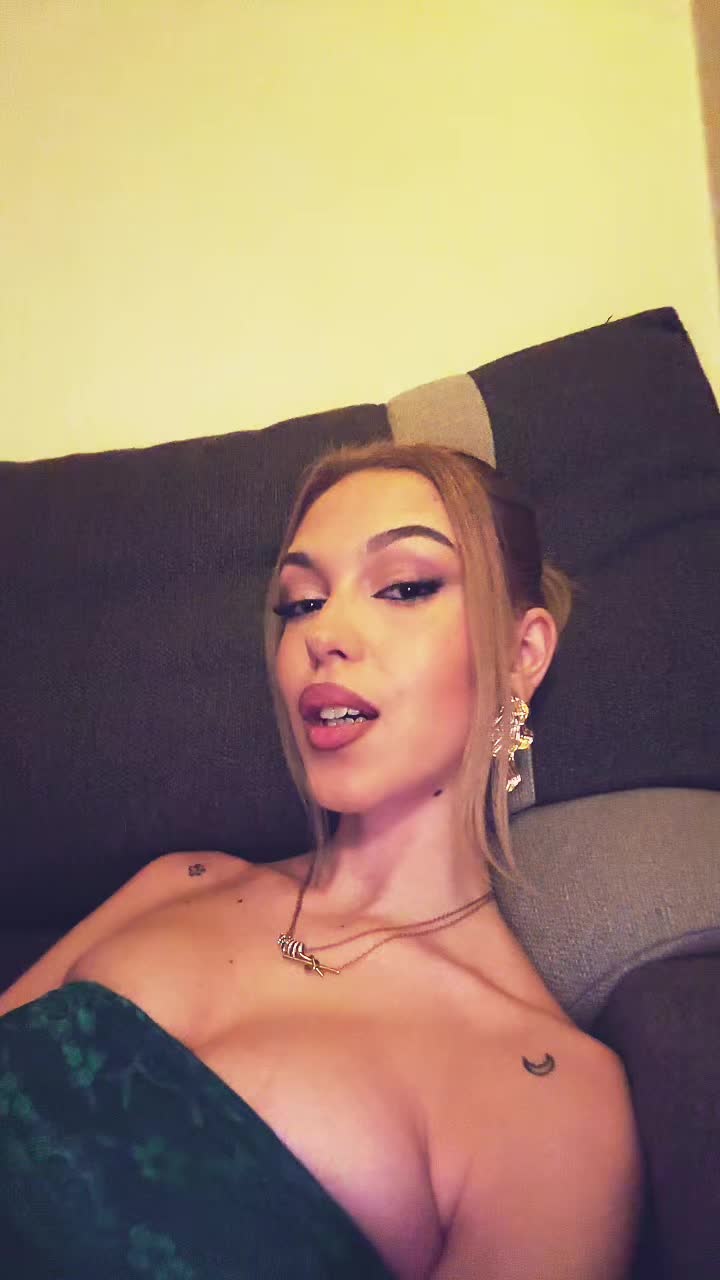 @lenaagk