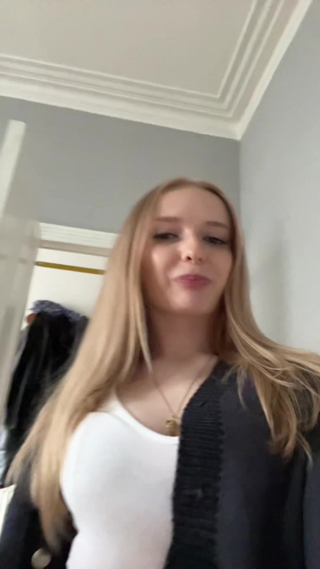 @user881167130