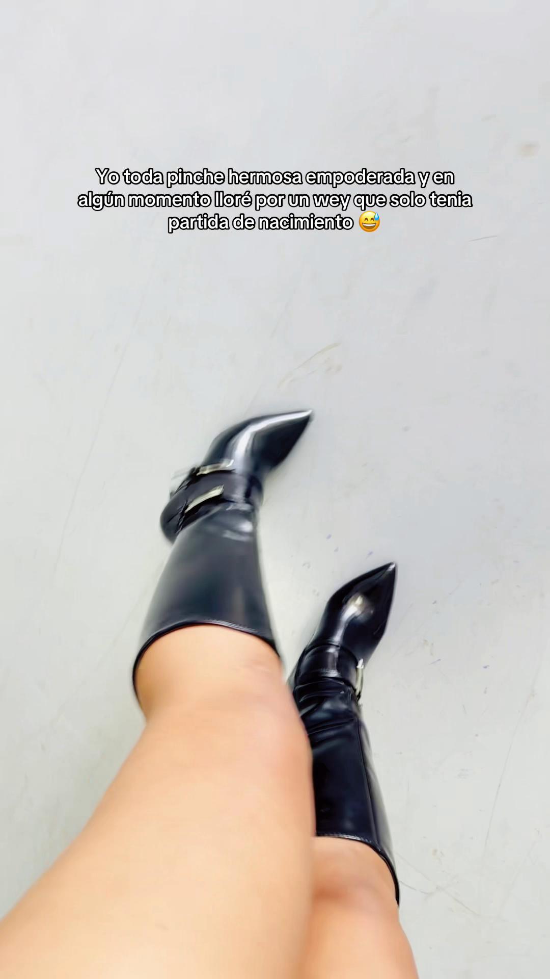@DeykoBella