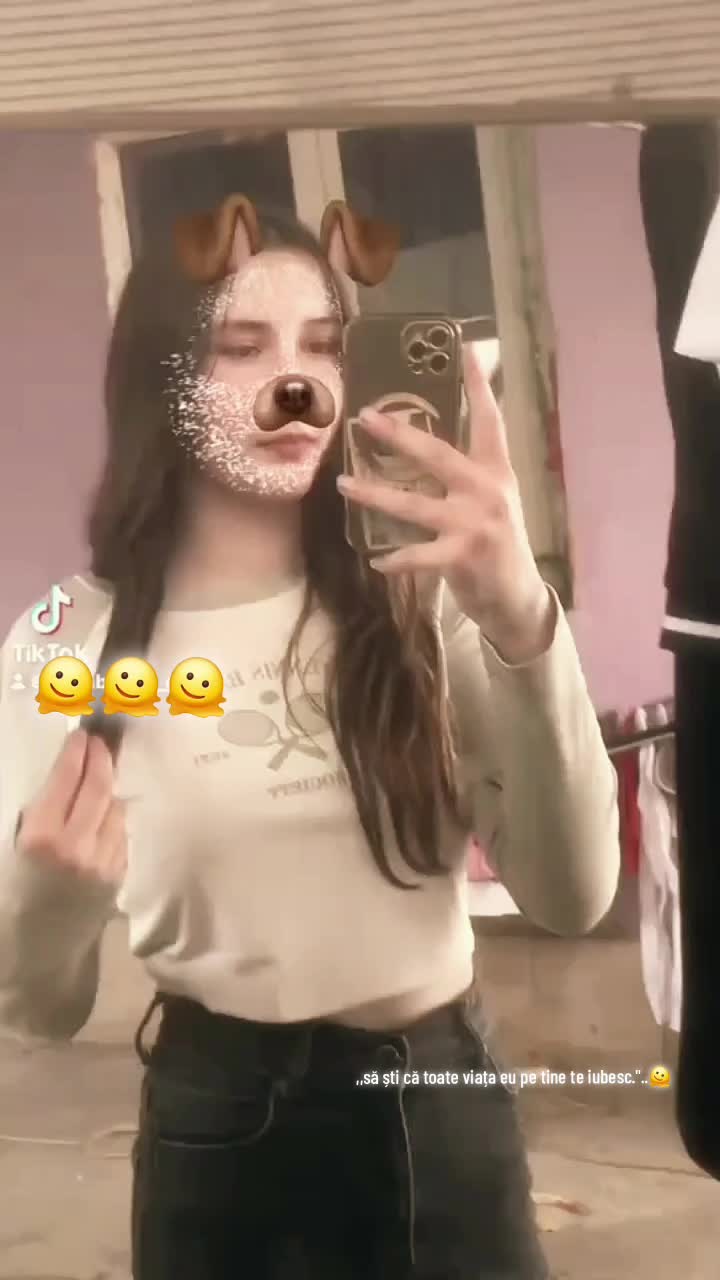 @🗣𝕸𝖔𝖓𝖎𝖈𝖆💞