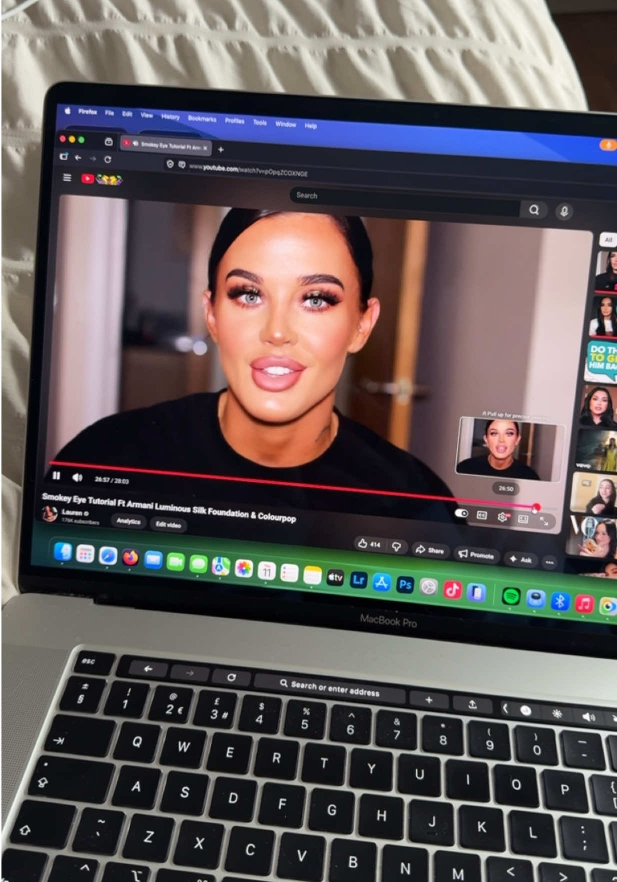 @itslaurendotcom