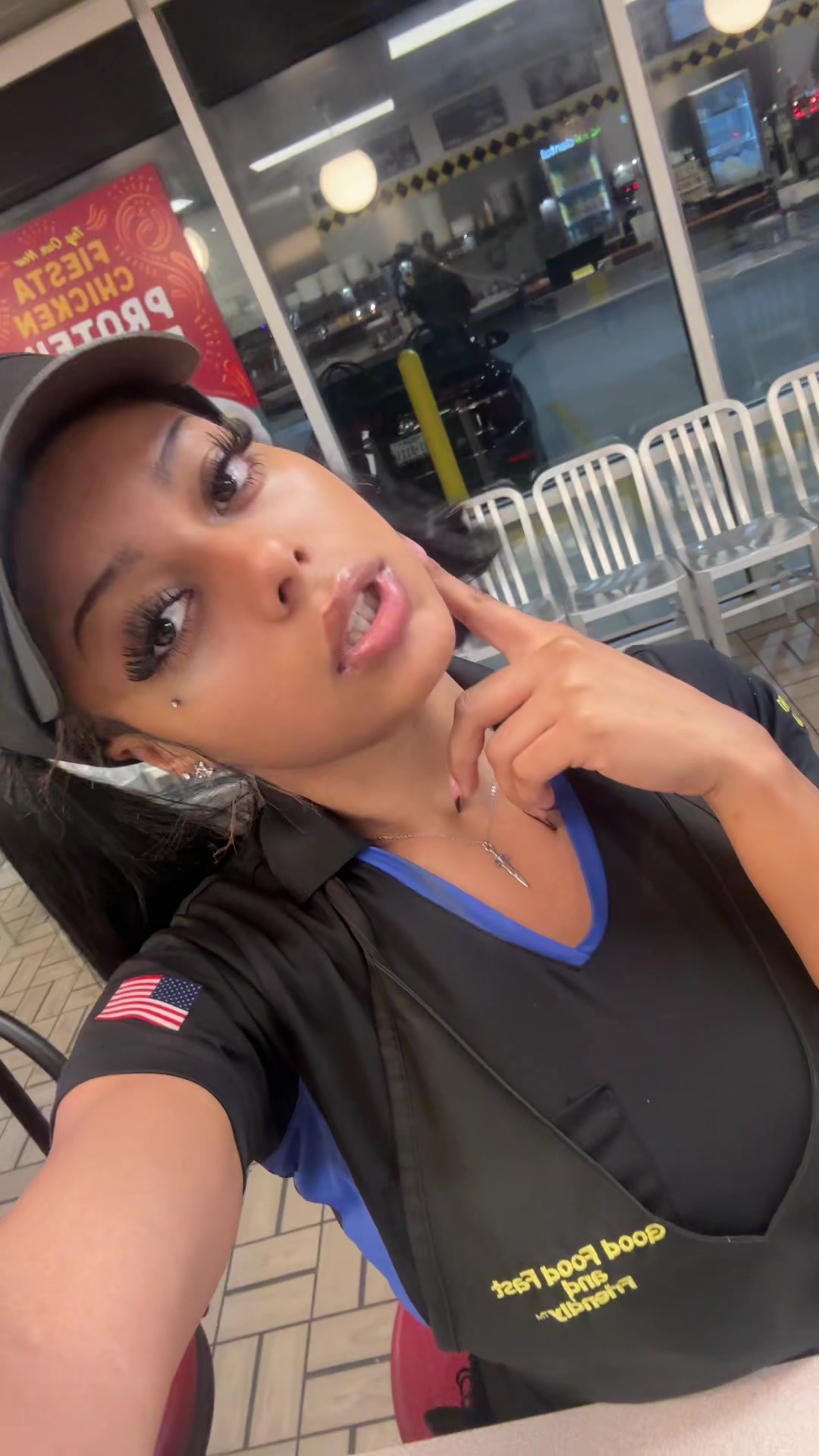 @uneedrayy