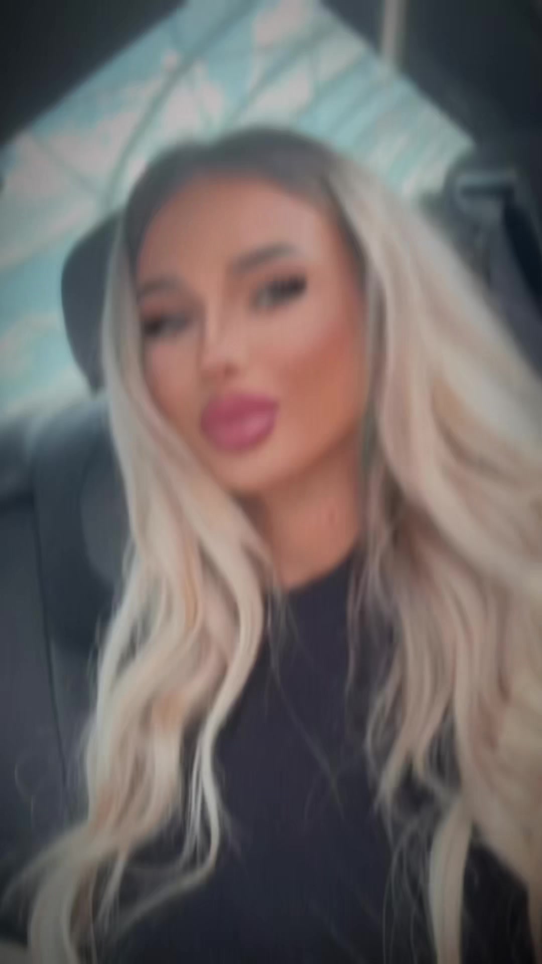 @roxanaradu_