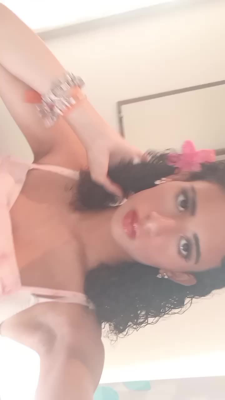 @𝒞 🎀