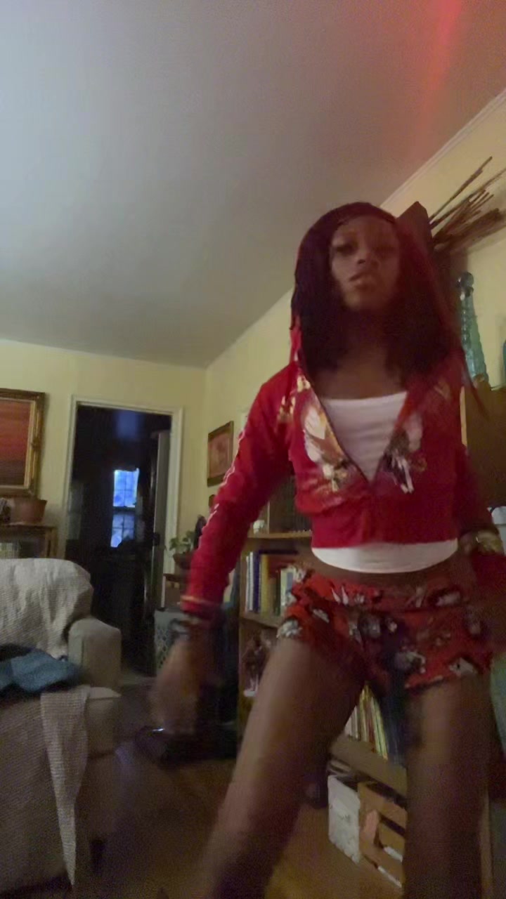 @bucktoothdoll