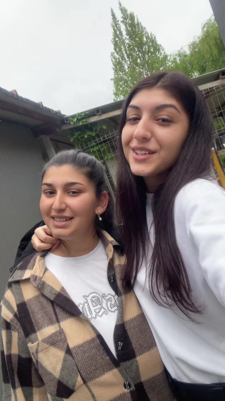 @Lidia Dobre