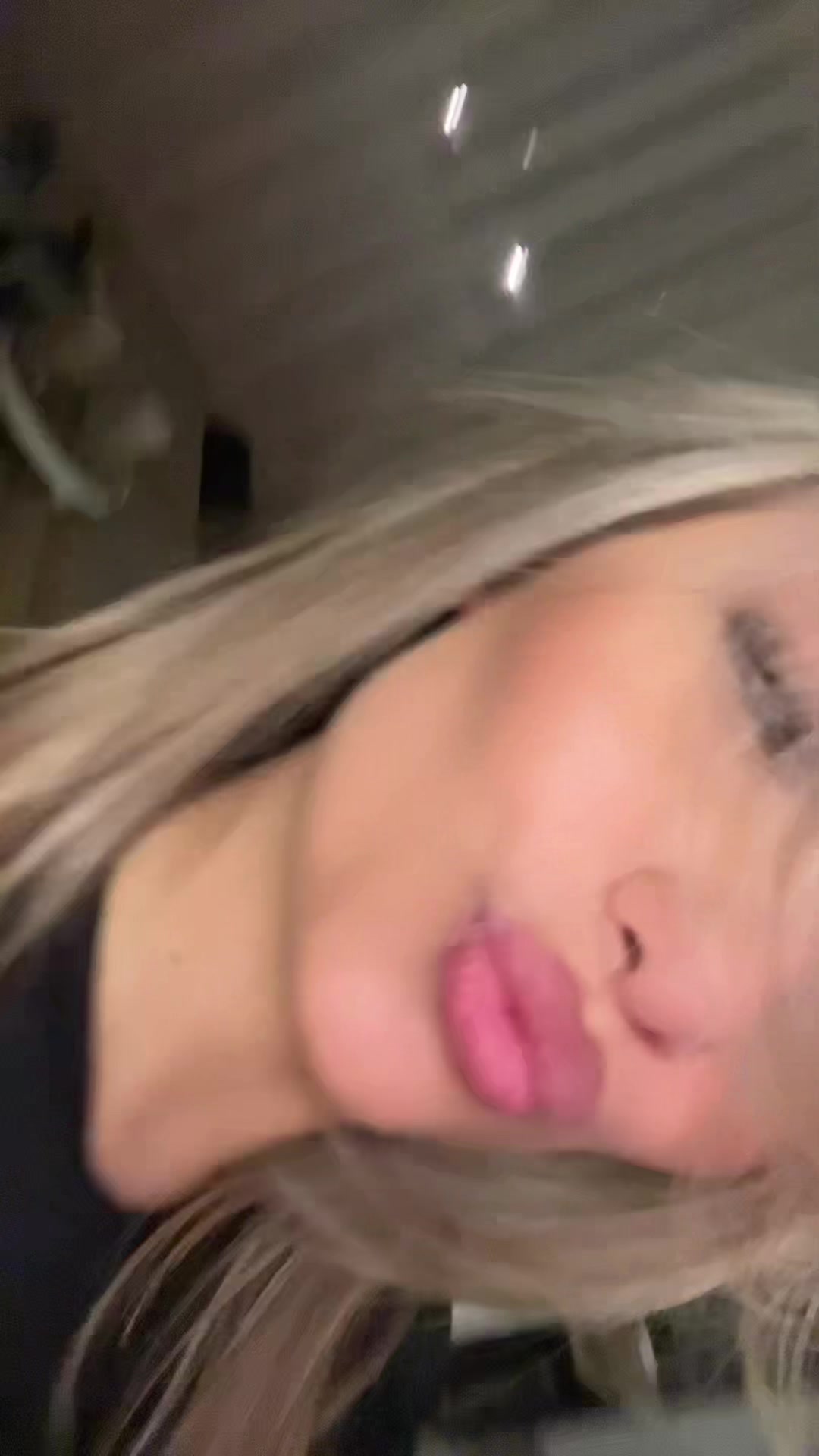 @Ariola