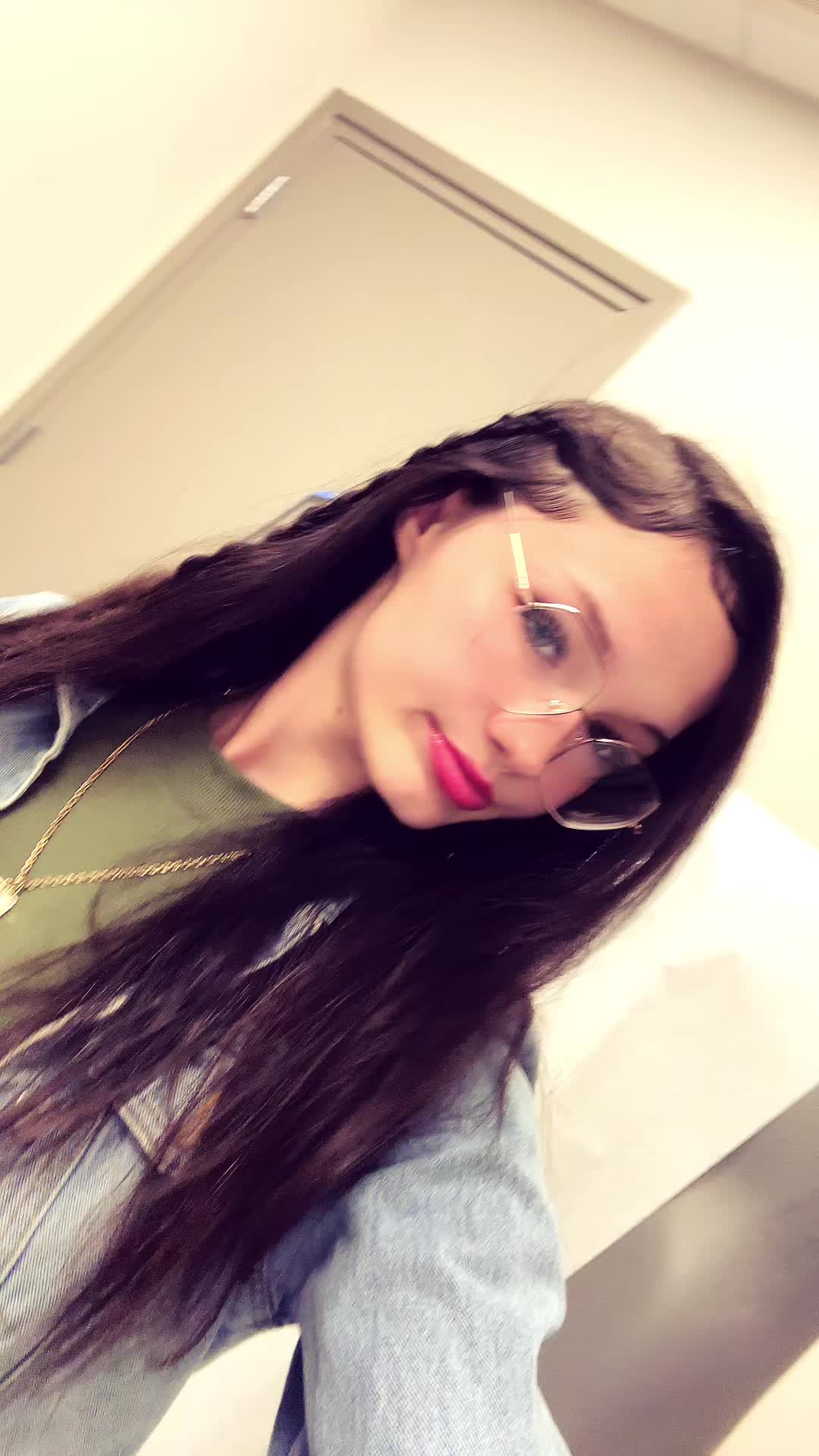 @junebuggg😻