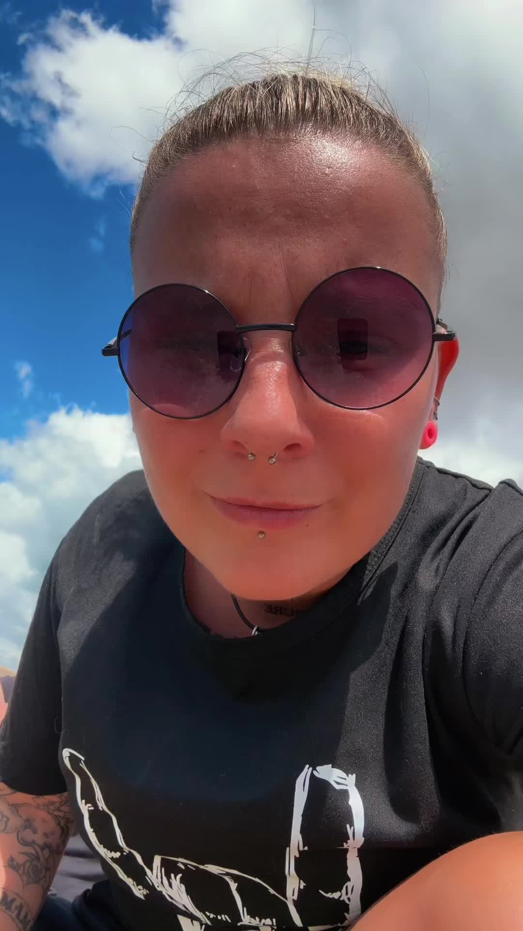 @Niuuszka🏳️&zwj;🌈