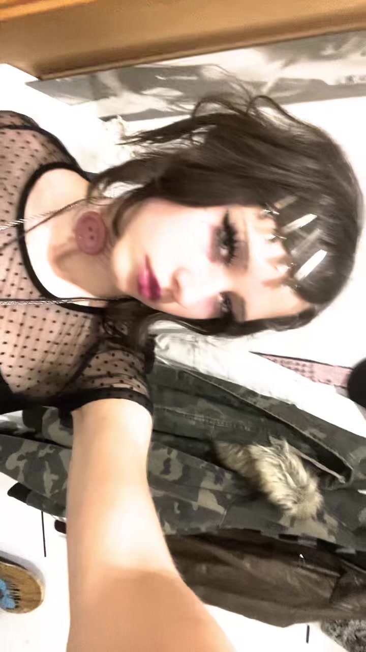 @hisoka_je_hot