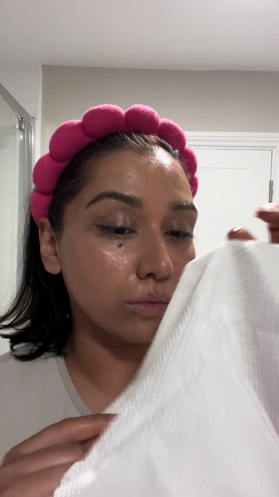 @Vlogs by Salma B