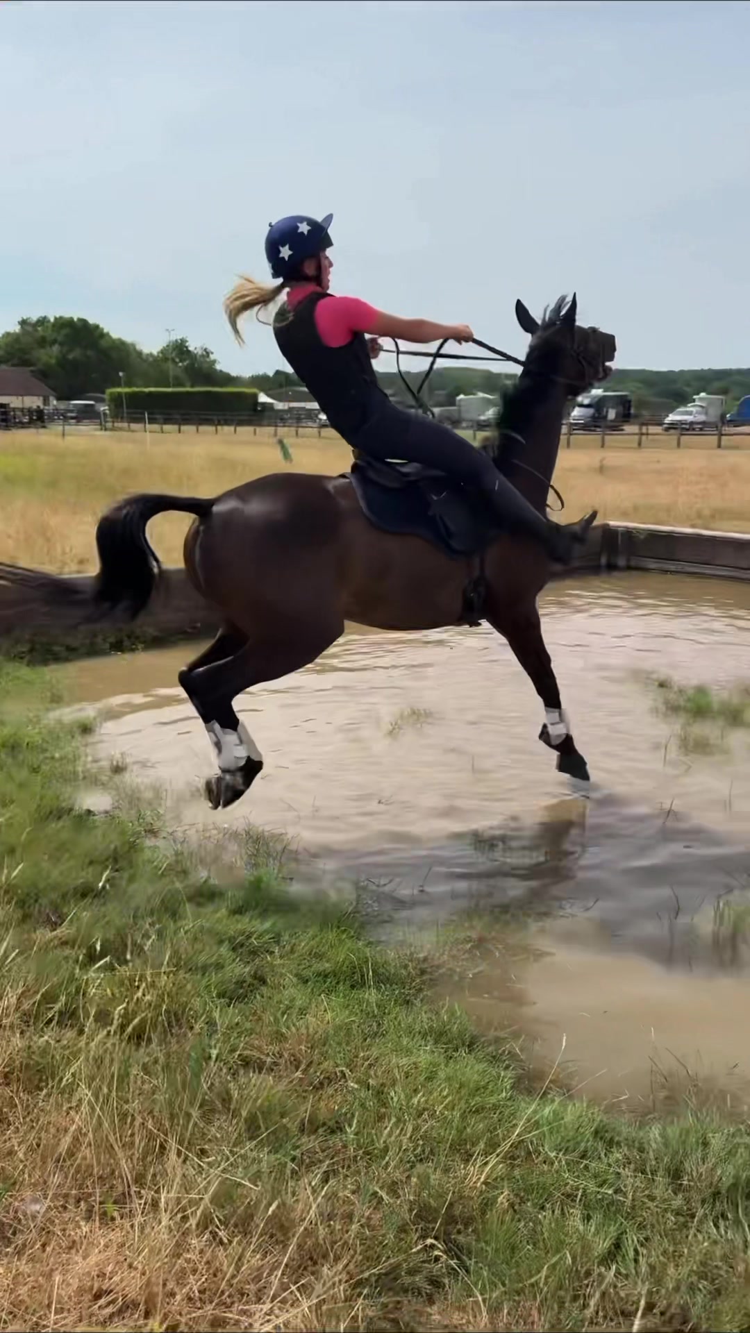 @sophielindsay.eq6