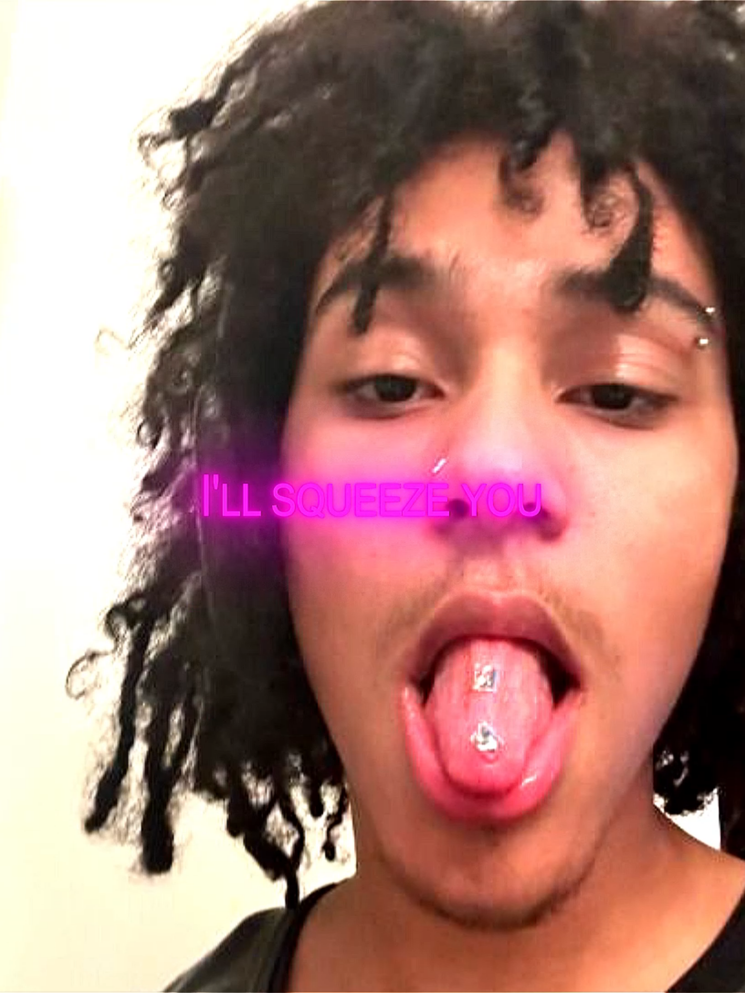 @⃟