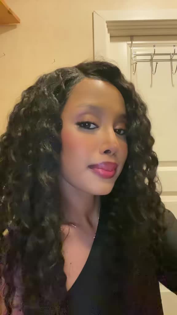 @👸🏽