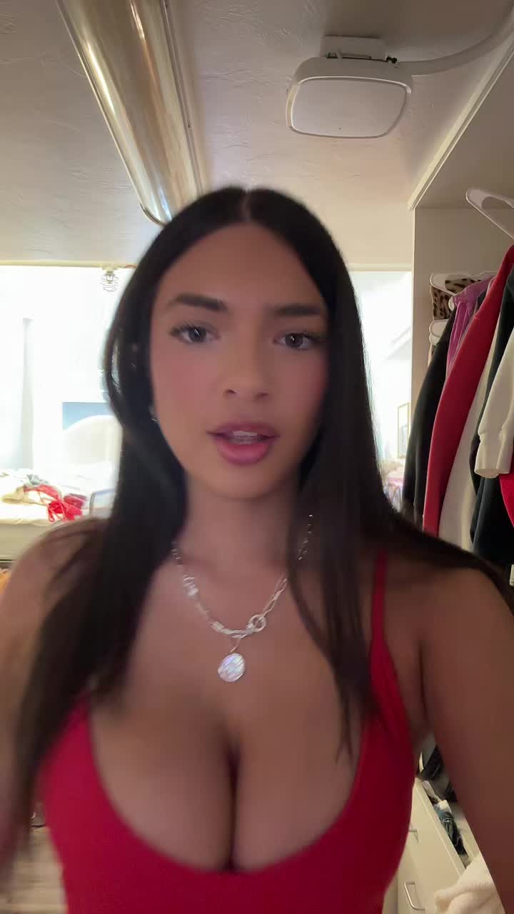 @bella 🎱💋🍸🪩👠