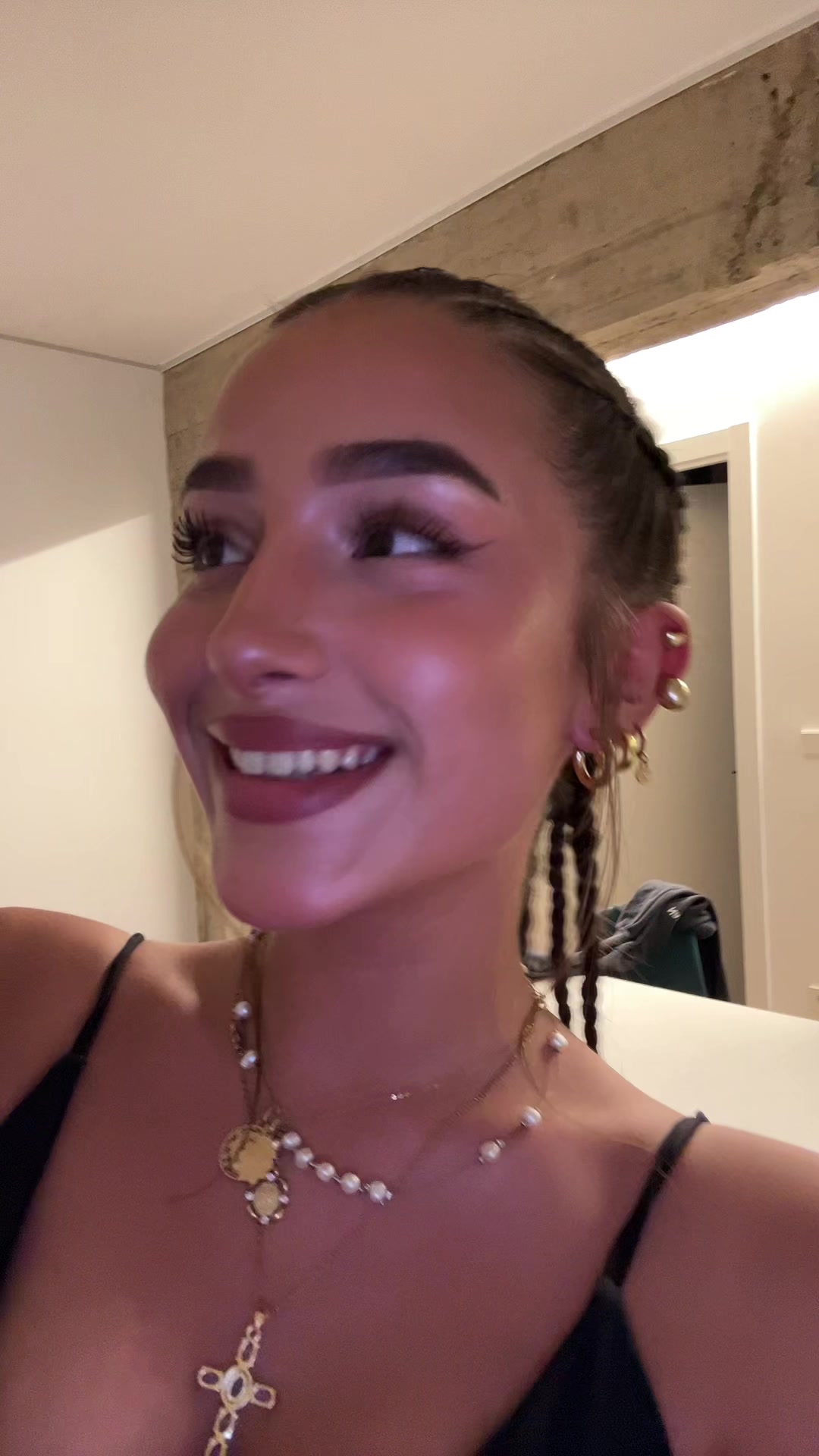 @Angela