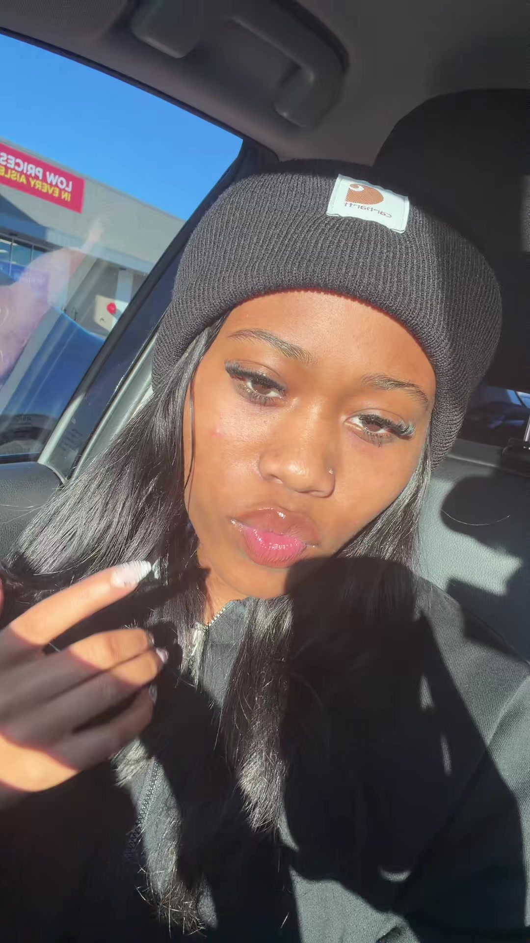 @niya niya