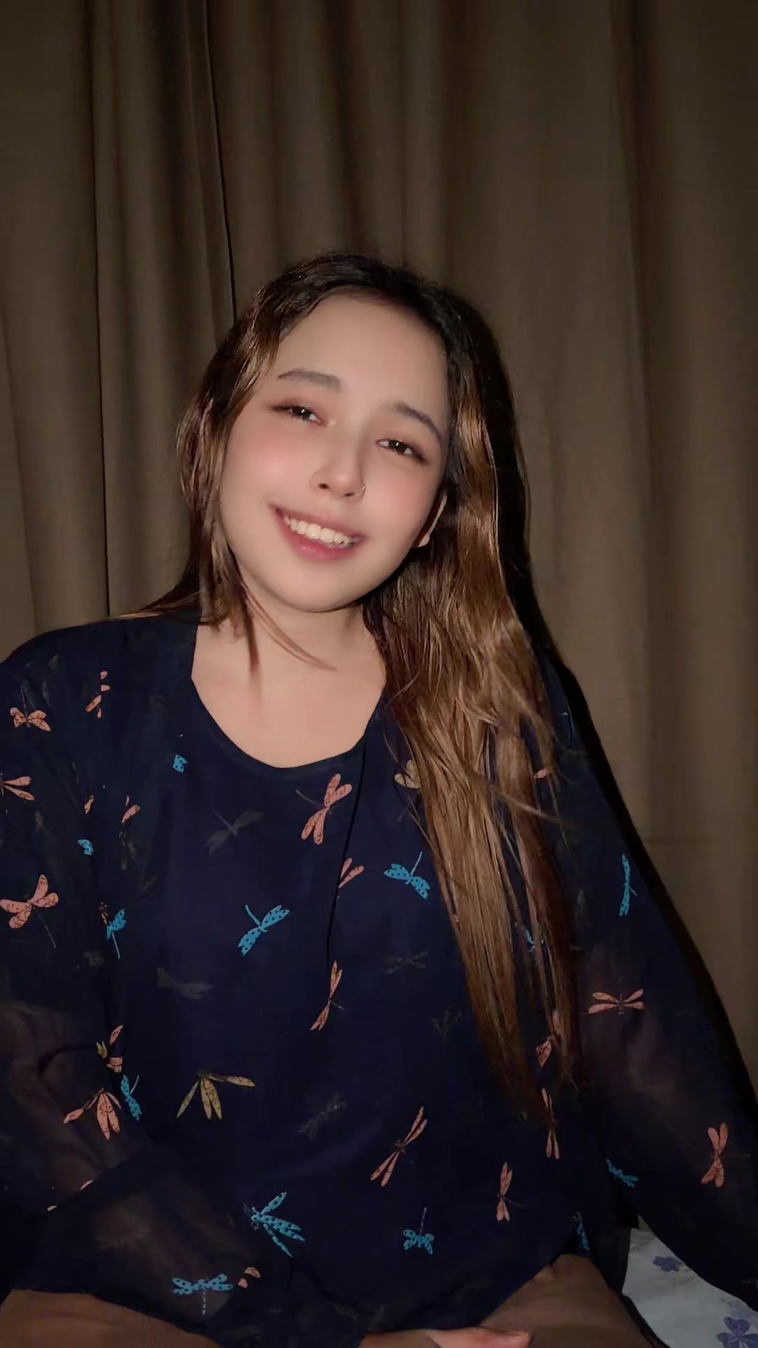 @xshaya×