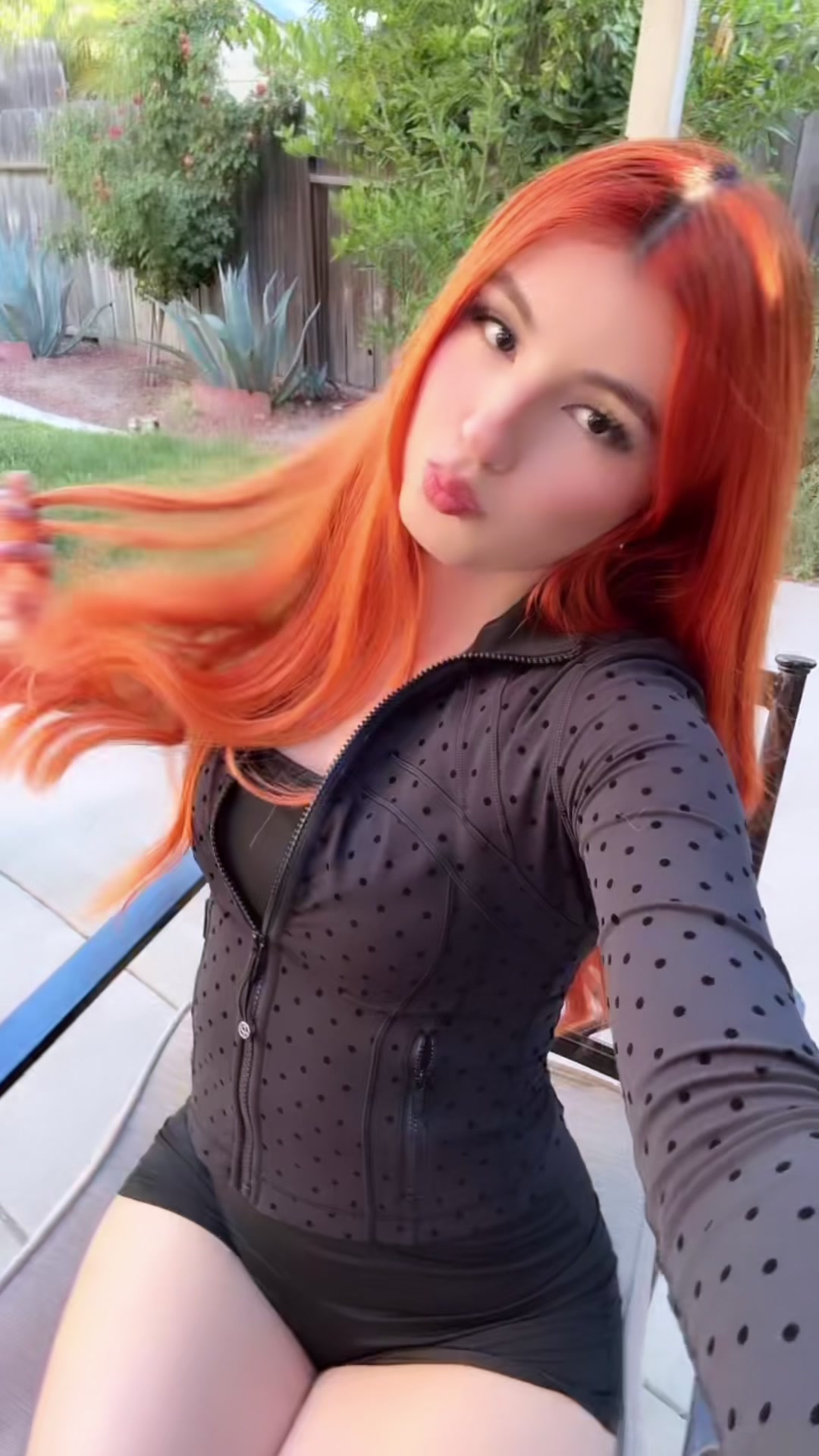 @✰