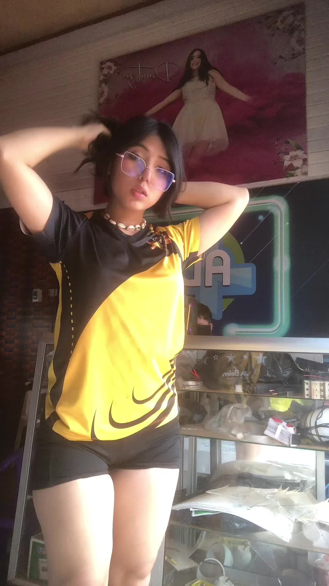 @annie.paty