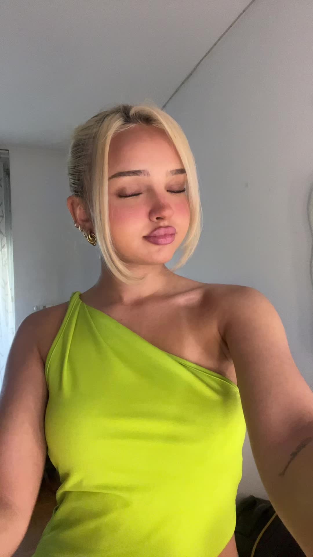 @MEL