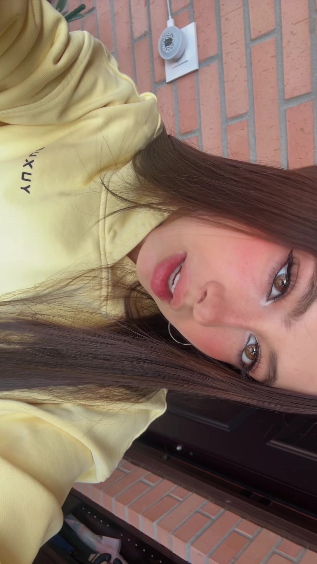 @ℒ𝒶_𝒬𝓊𝑒𝓋𝑒𝒹𝒶