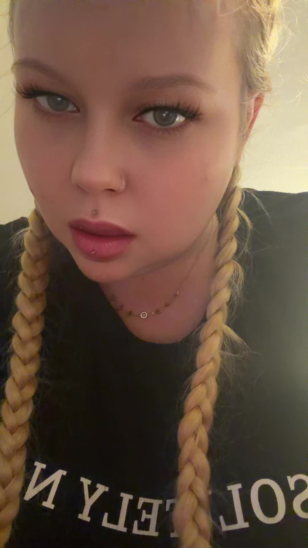 @whosthiseef