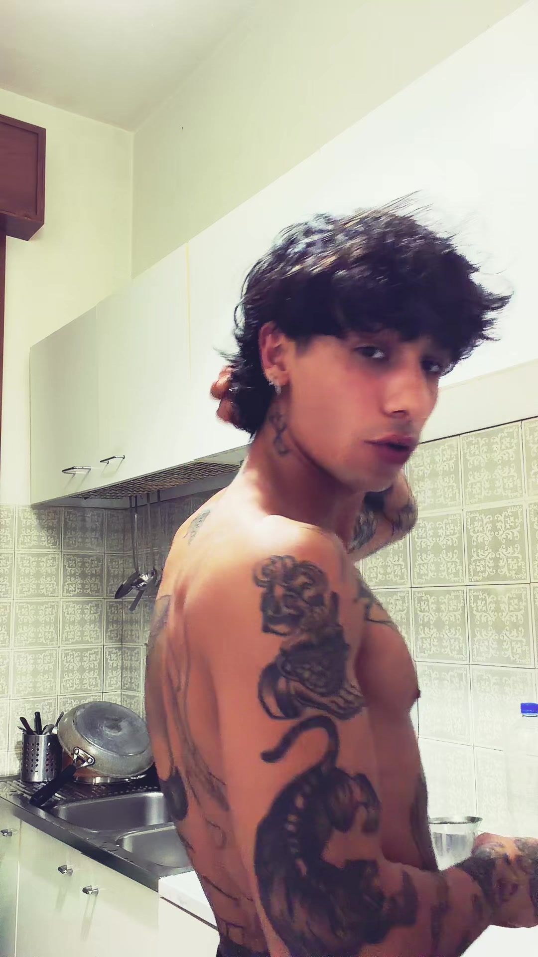 @Alex_averga99