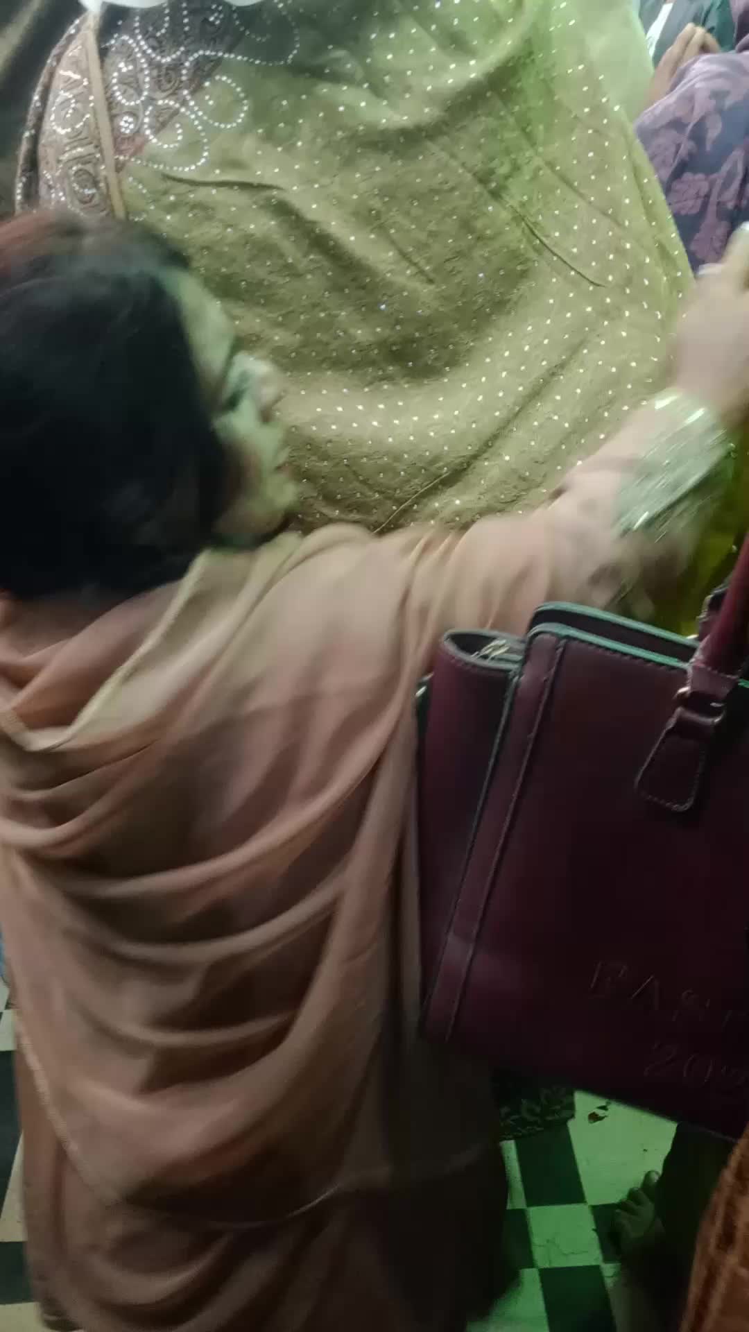 @Karachi ki hu 302